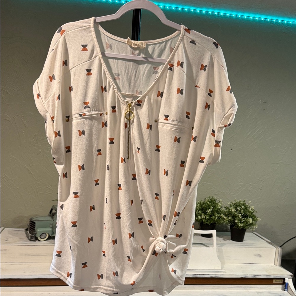 White Blouse with Bow Print